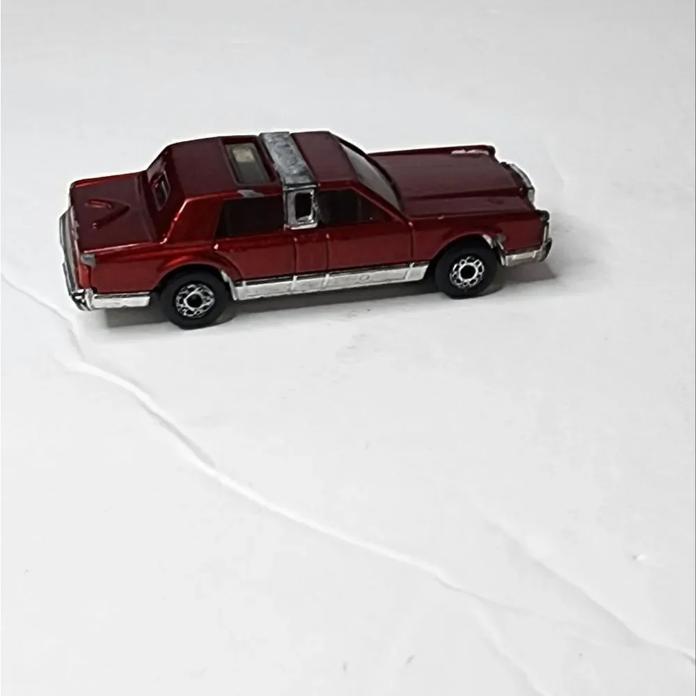 Vintage Matchbox Red Lincoln Town Car Toy Vehicle